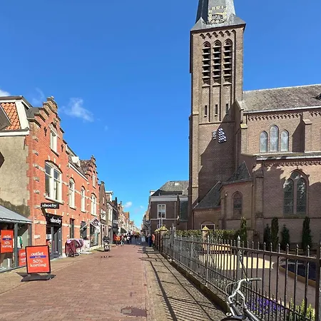 Groot Weeshuis Casa de Férias