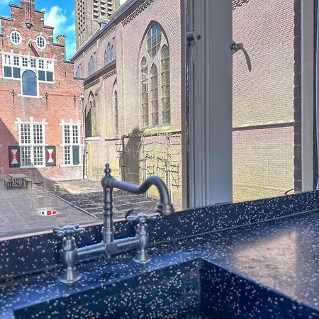 Groot Weeshuis * Enkhuizen