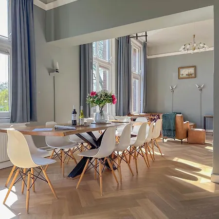 Hébergement de vacances Groot Weeshuis *